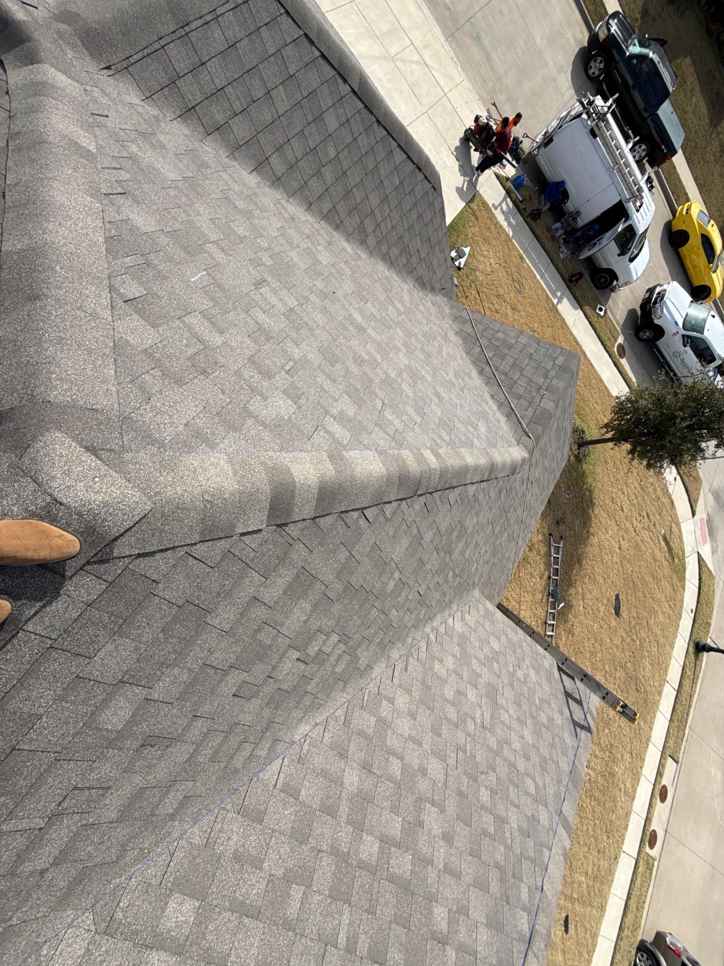 GAF Timberline HDZ - Weathered Wood by Top Sun Roofing