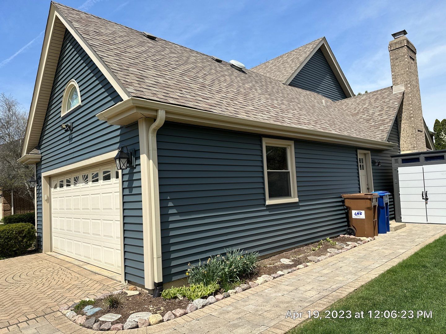 Siding Installation using Alside Charter Oak by Pro Home Services Inc