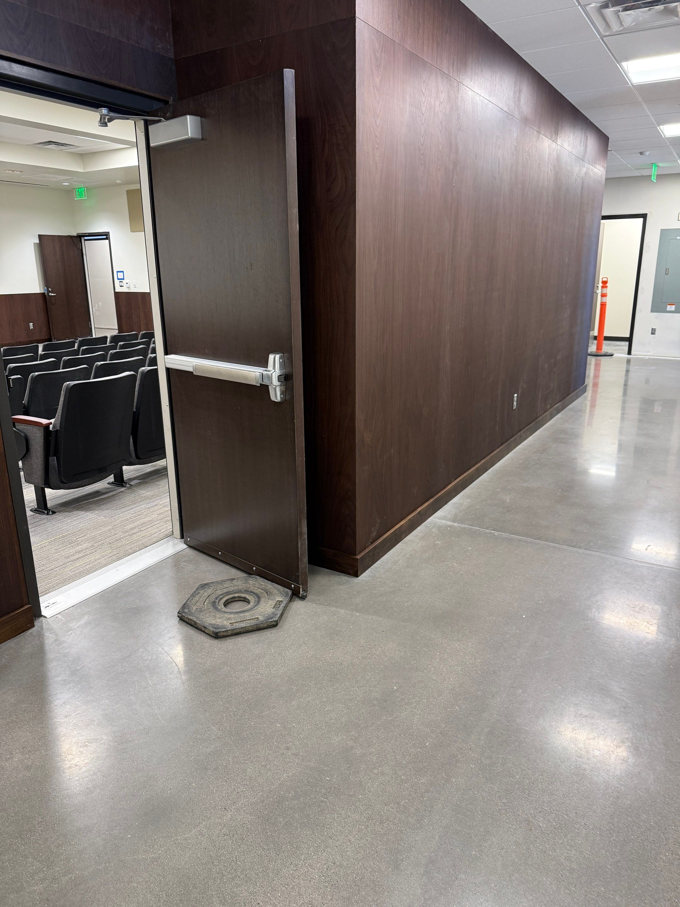AZ Cabinet Maker featured photo.