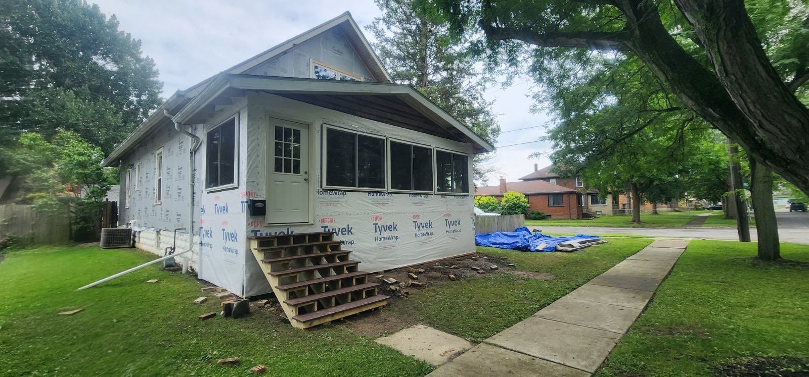 Exterior Siding and Window Replacement by Ivy Lea Construction