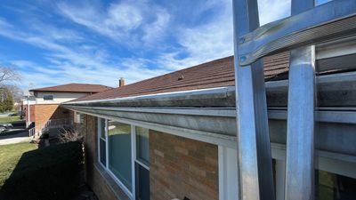 Roof/Gutter Repair