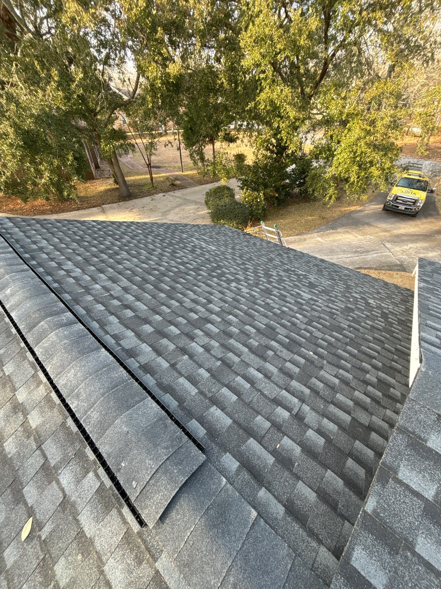 GAF UHDZ - Charcoal by Linta Roofing