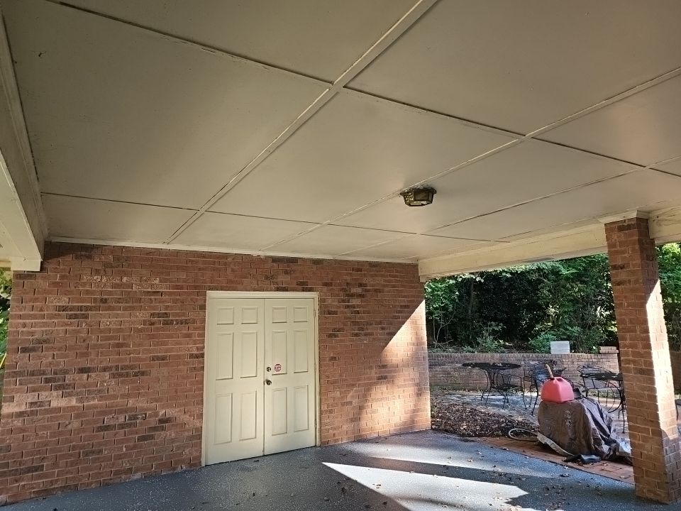 House Wash using cleaner by Power Wash Masters LLC