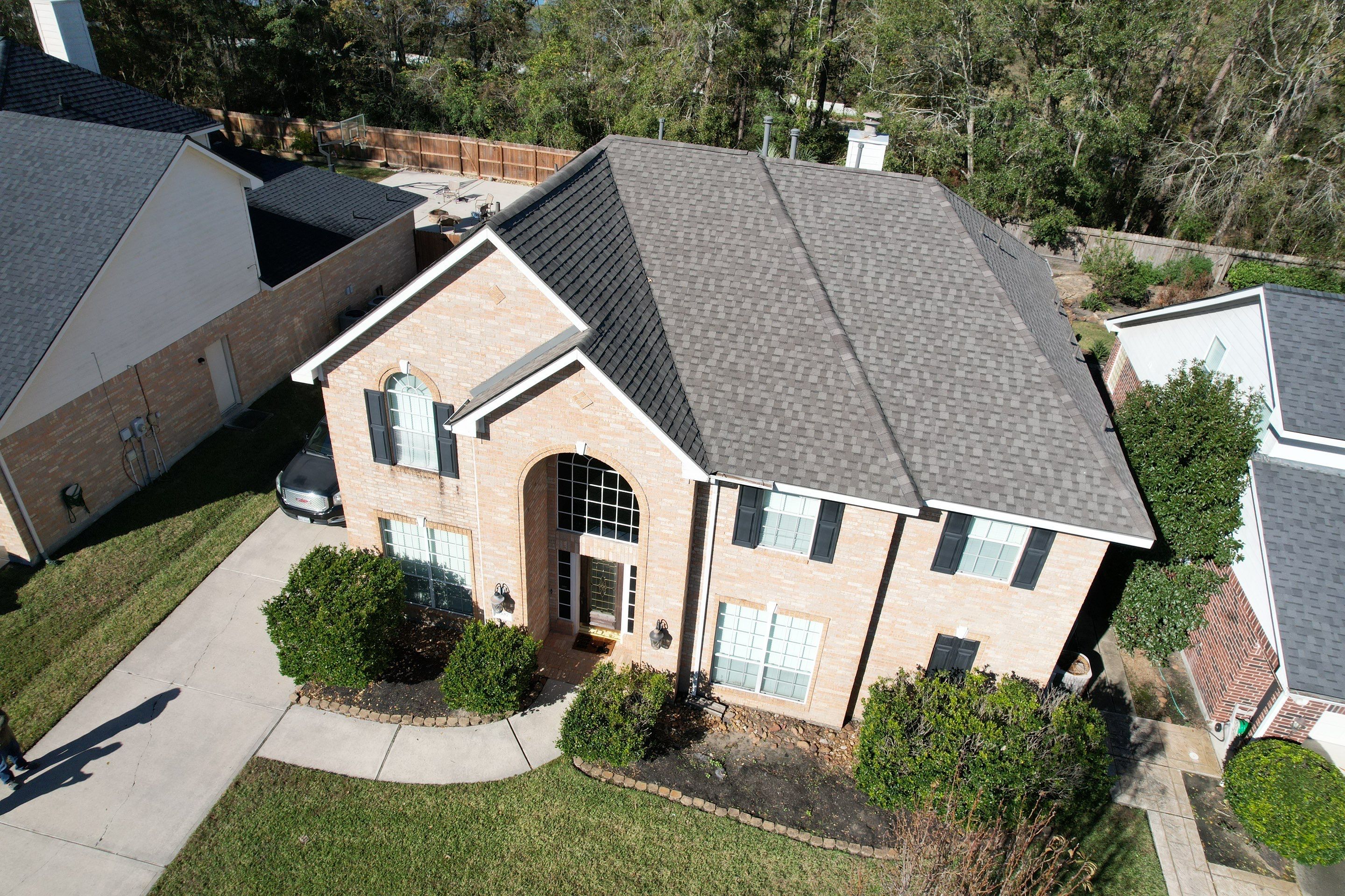 TAMKO Titan XT Weathered Wood by STX Roofing