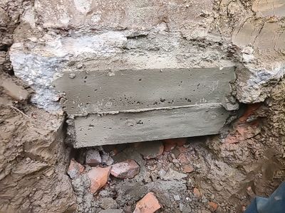 Lifting Home With Piers using Magnum Piers