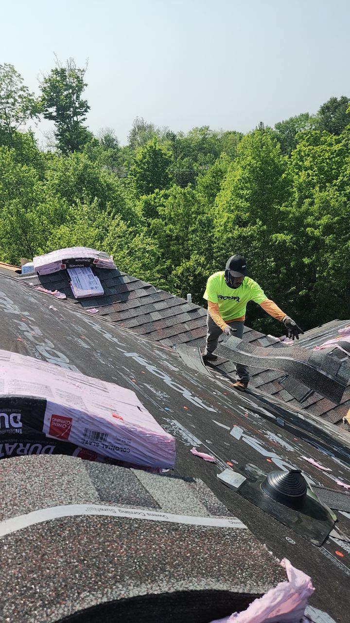 Residential Roofing Installation using Duration Series Shingles - Colonial Slate by RoofX 