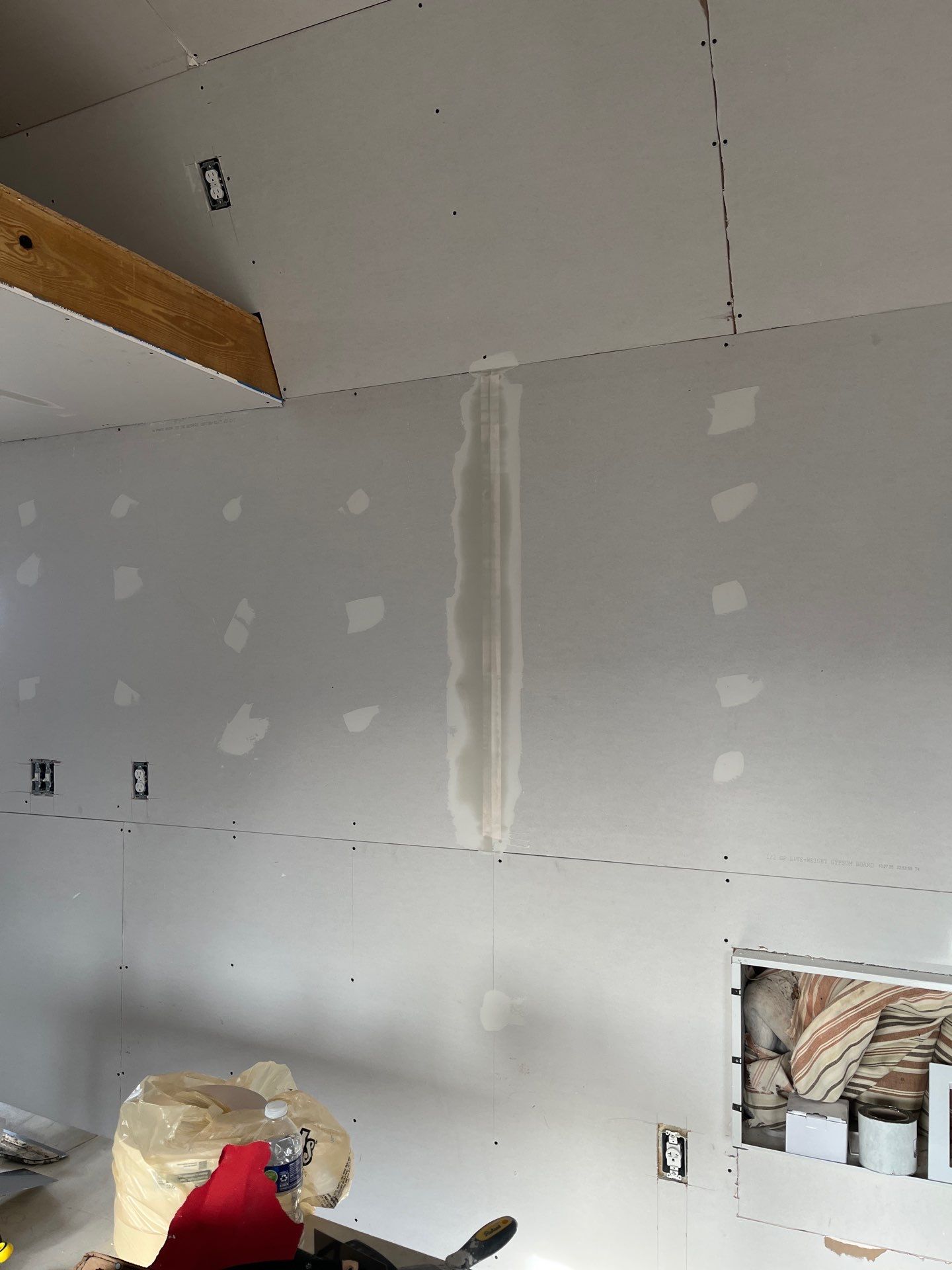 Interior Work by Clays Services Inc