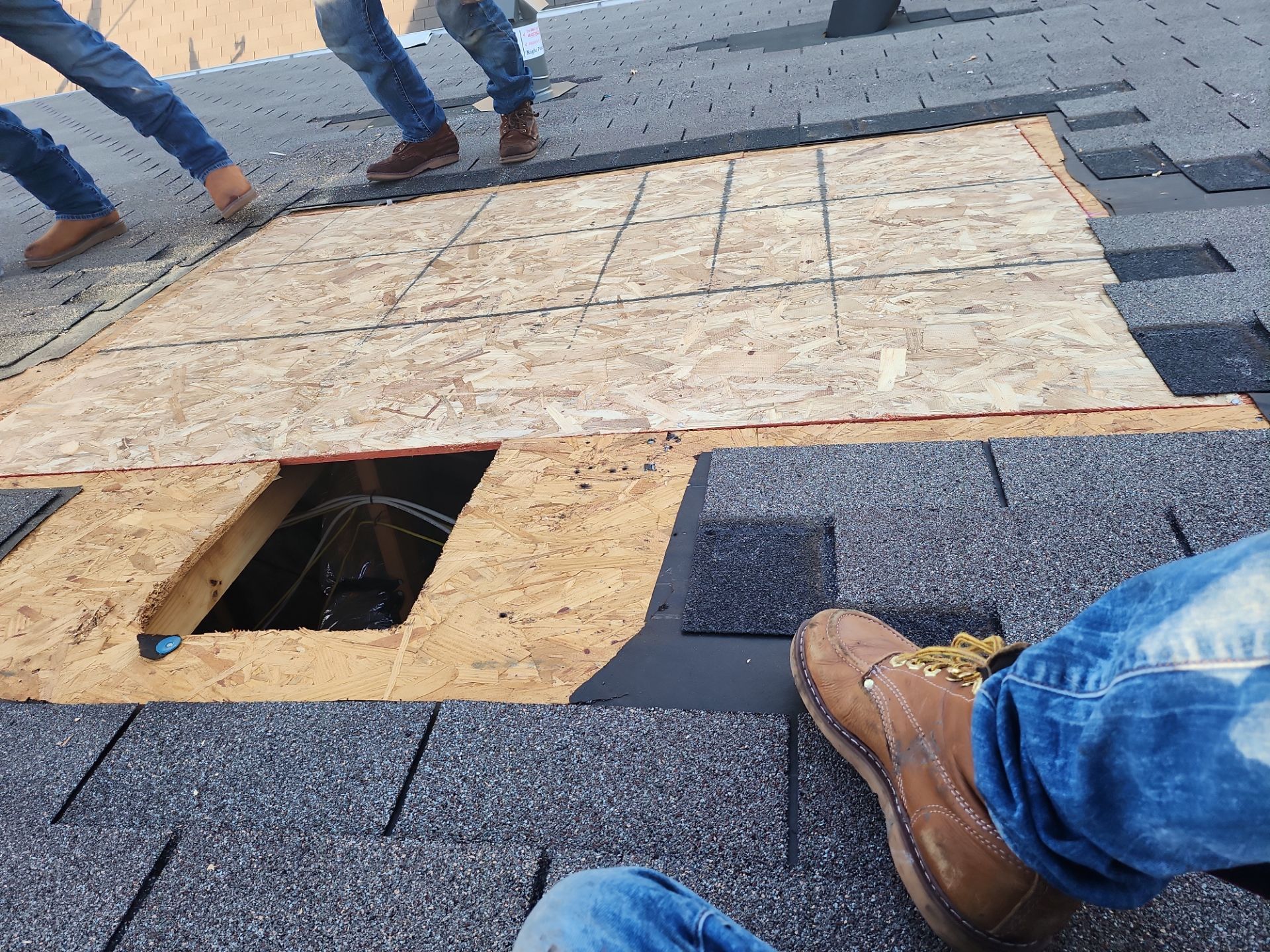 Residential Roofing Repair using Owen's Corning Duration (Lifetime) Shingles by Roof Repair Company