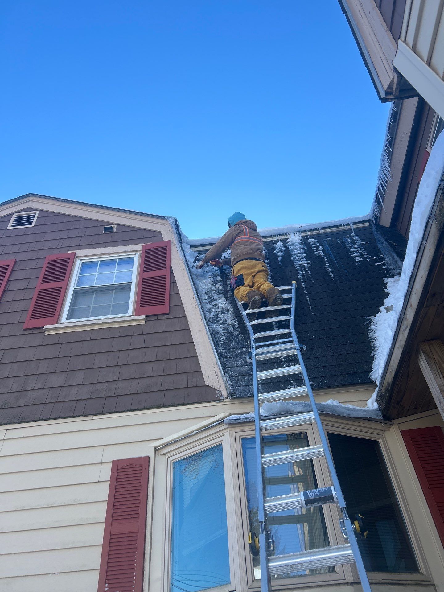 Ice Dam Removal in Haverhill, MA by Mighty Dog Roofing of Greater Middlesex County