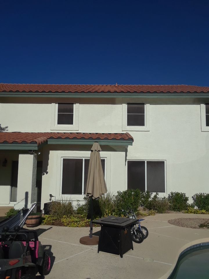 Exterior Painting using Dunn-Edwards EVERSHIELD®  by Crash of Rhinos Painting & Garage Floors