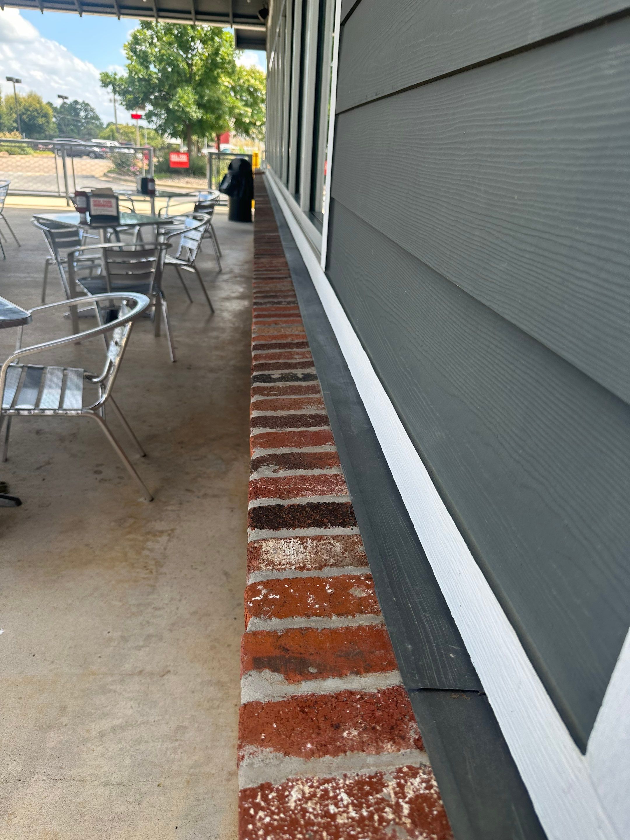 Commercial Exterior Update – Slim Chickens by Quality Coats Painting