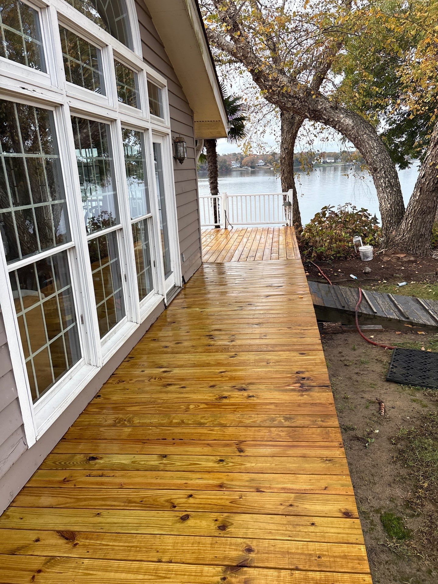 Wood Deck using Wood Sealant by DuraSeal