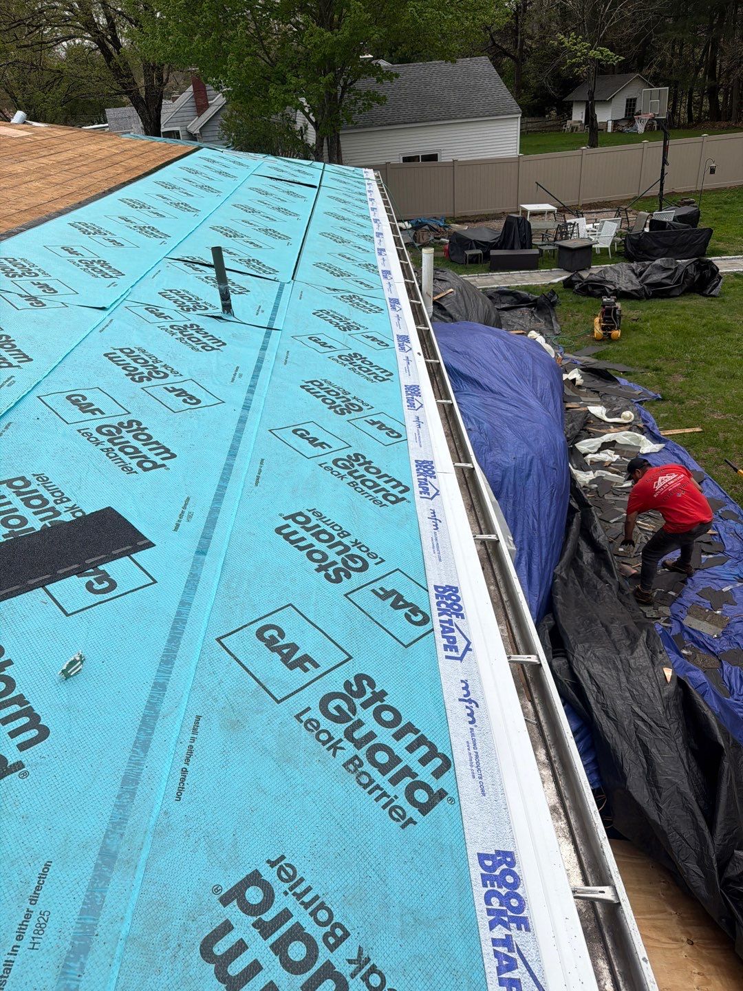 Woodbury, CT gets a DiGiorgi roof! by DiGiorgi Roofing and Siding Inc