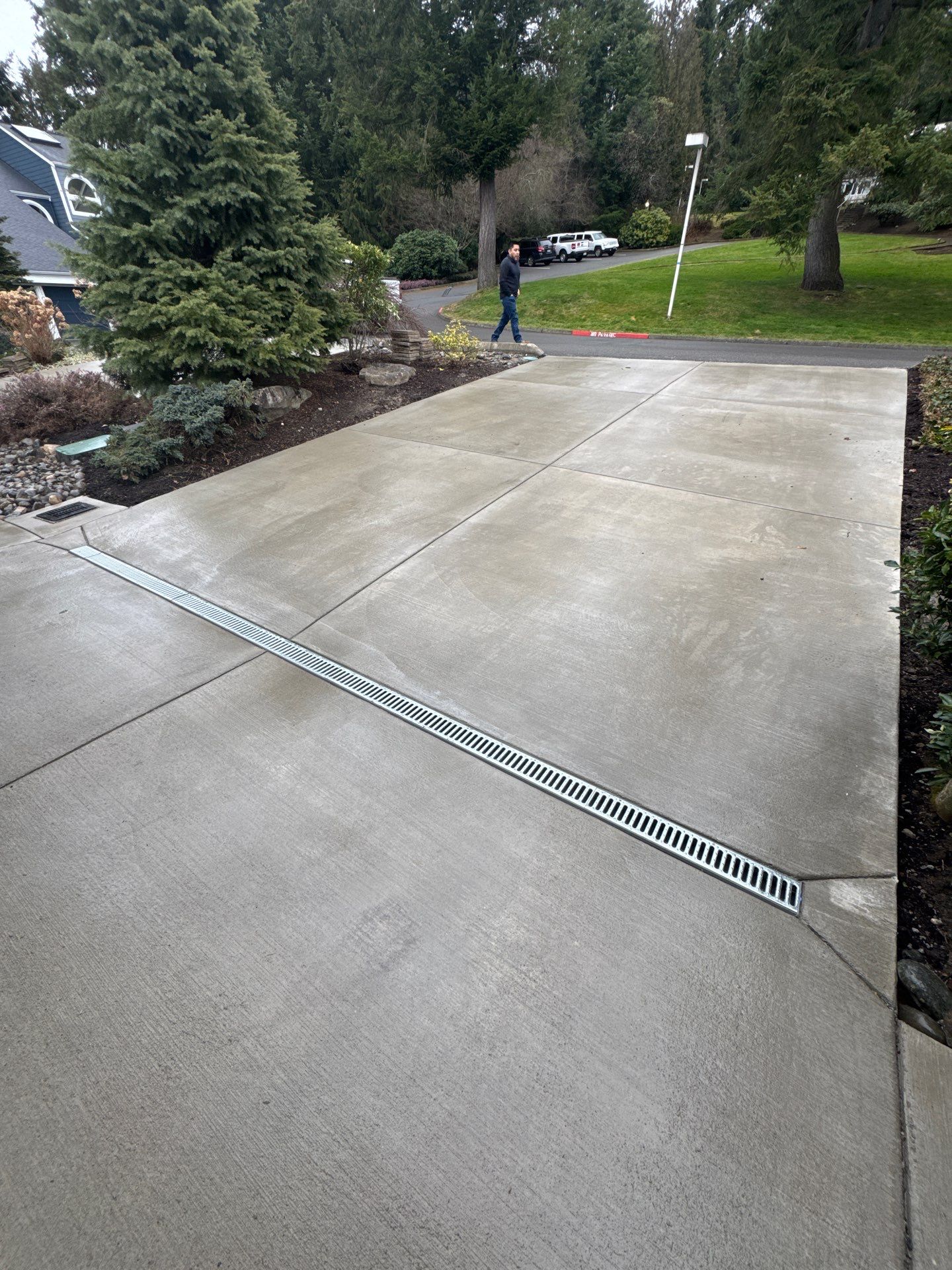 Concrete Driveway Repair | Kirkland  by Jireh Asphalt & Concrete Inc 