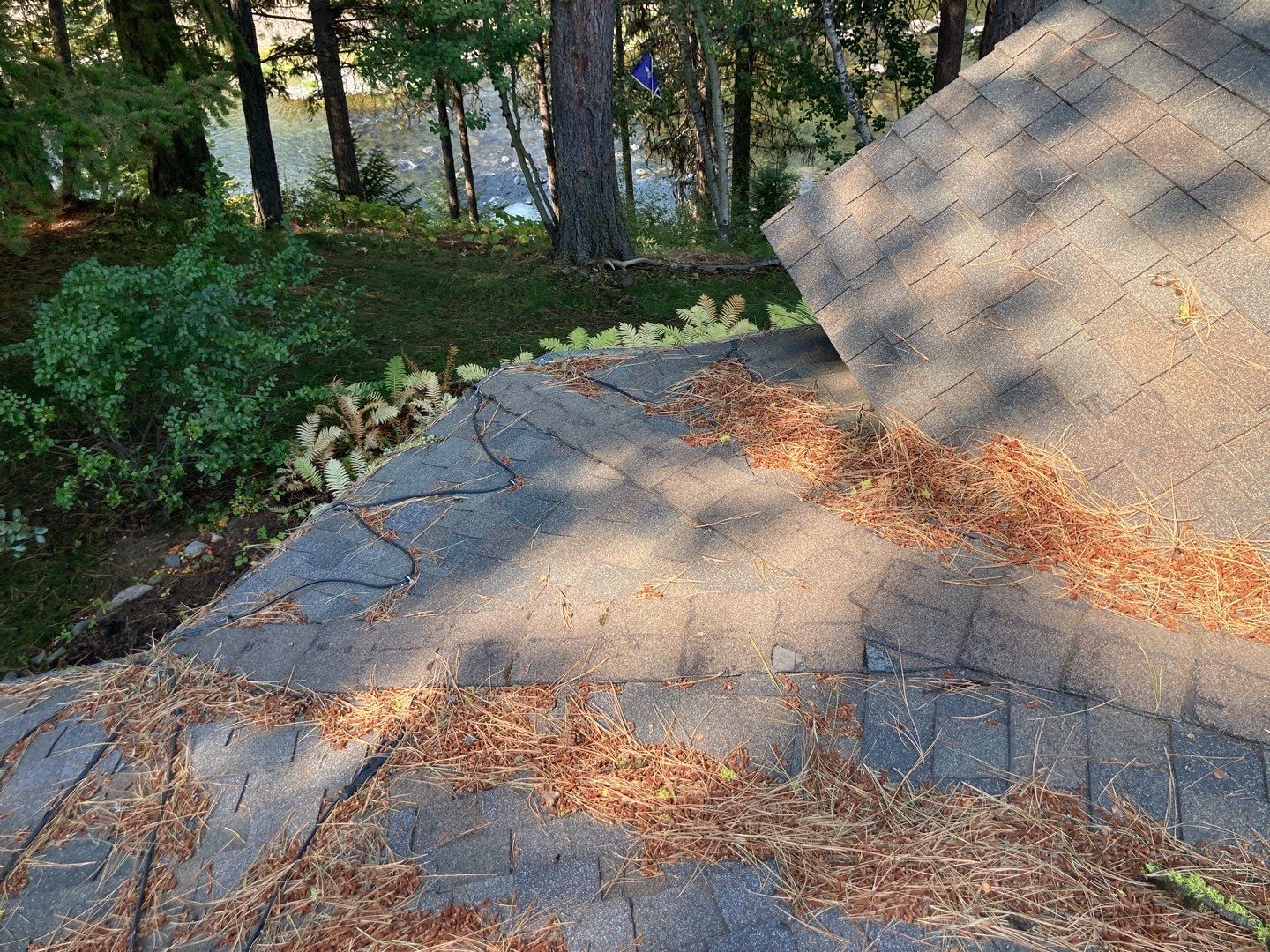 Two story new build gets a CertainTeed Landmark roof in Shenandoah  by ID Roofing LLC