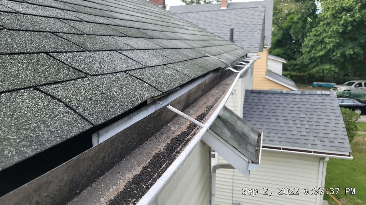 ATLAS PINNACLE PRISTINE COLOR: HEARTHSTONE DRIP EDGE: BLACK by Eagle Eye Roofing