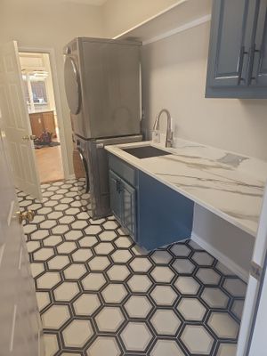Modern Laundry Room in Trophy Club