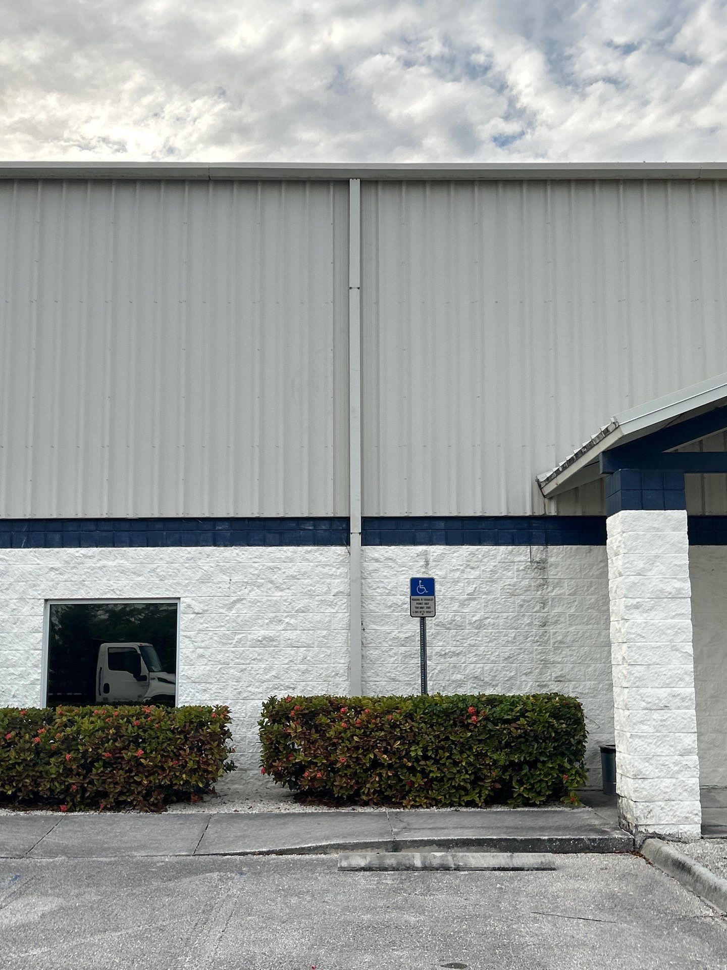 Gutter Cleaning Services in Fort Myers FL by Gutter Professors