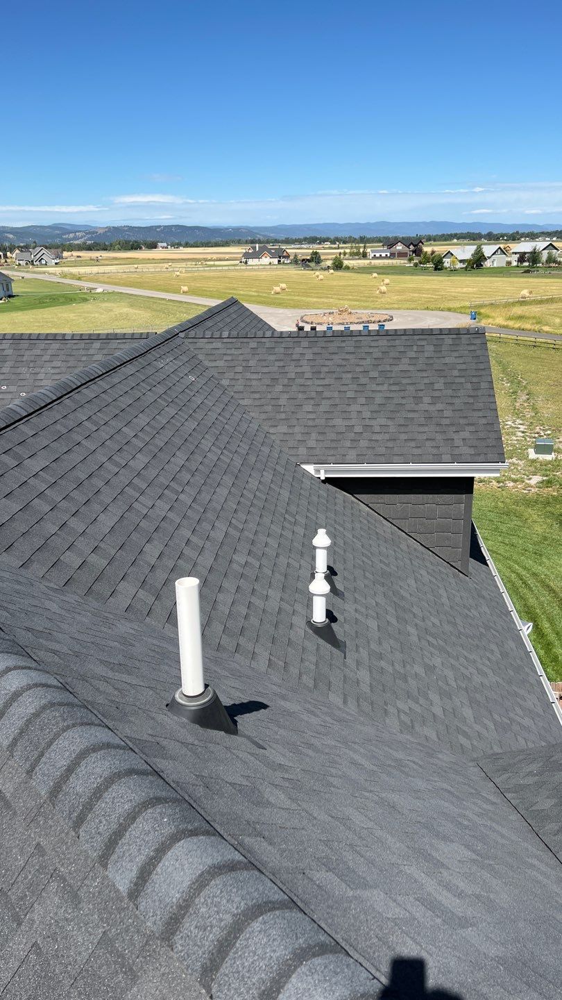 Owens Corning TruDefinition Duration - Onyx Black by Montana Roofing Solutions