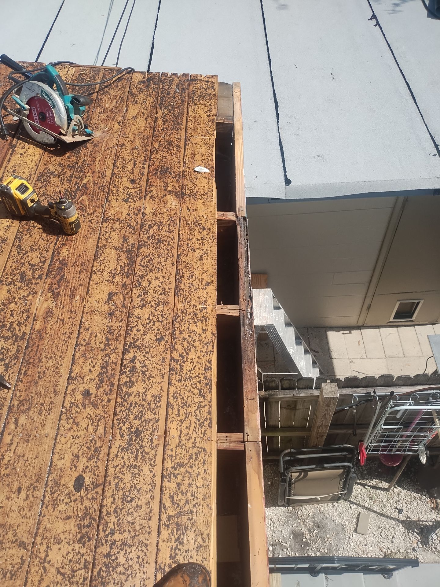 Project in St. Petersburg 33710 by Mitchell Roofing Company LLC 