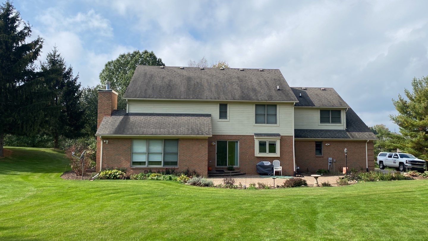 New Roof Installation - Private Residence  by Bloomfield Construction & Restoration
