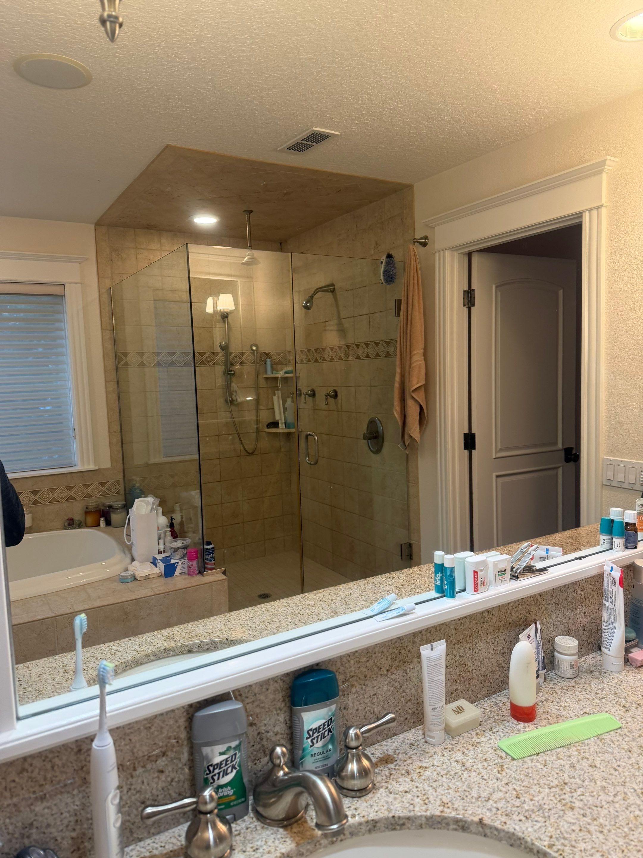 House cleaning routine maid service Project in Lake Oswego by Cloud 9 Professional Cleaning Services