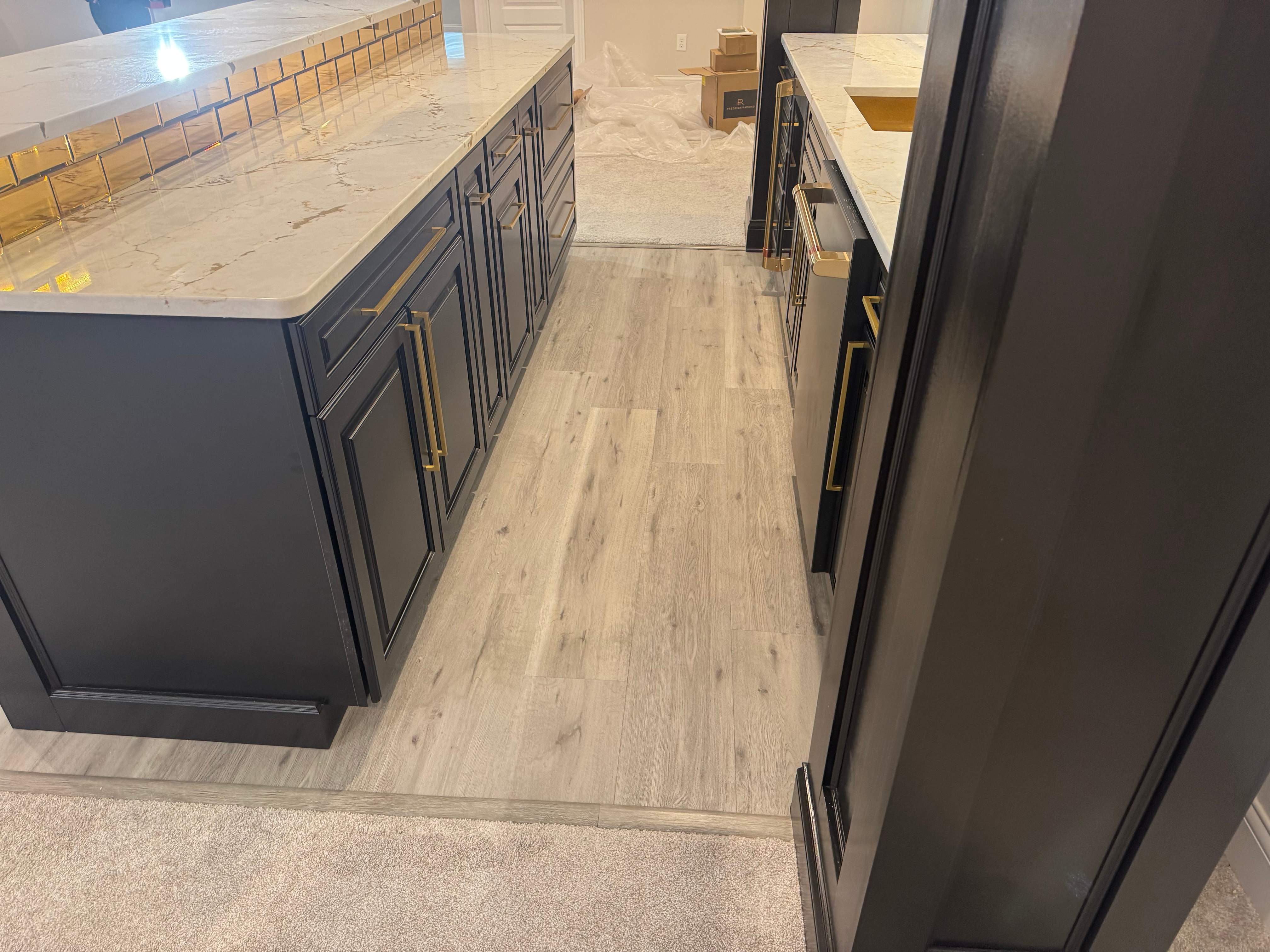 Wet Bar / Custom Storage / Laundry Room by Farmer Home Solutions