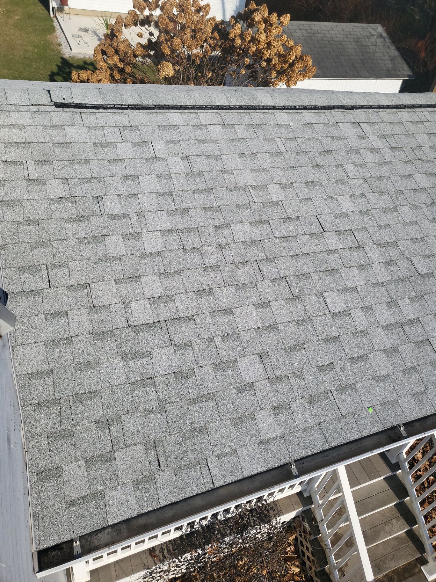 Atlas Pinnacle, Color: Oyster Shell, Drip Edge: White by Eagle Eye Roofing