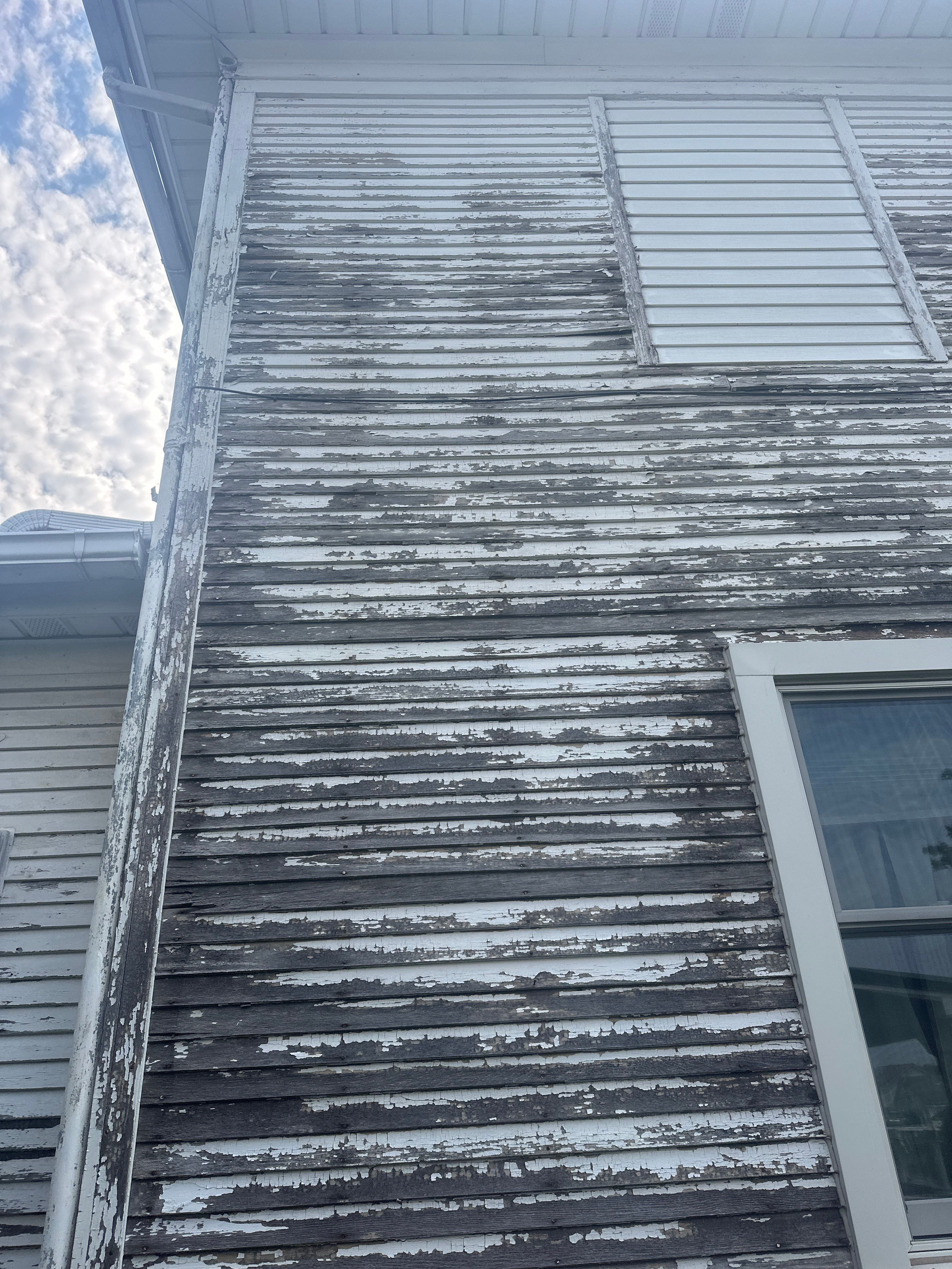 Vinyl Siding and Gutter Replacement in Hegins by Esh Builders