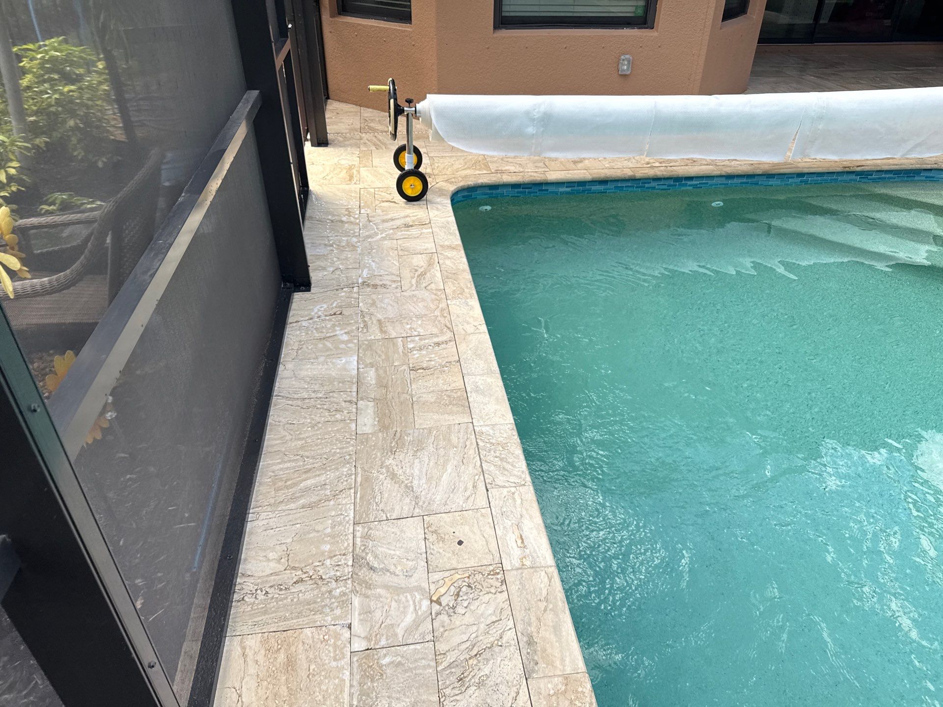 Tile Roof & Pool Deck Cleaning in Artisan Lakes Esplanade, Palmetto, FL β Sunshine AquaWash by Sunshine AquaWash