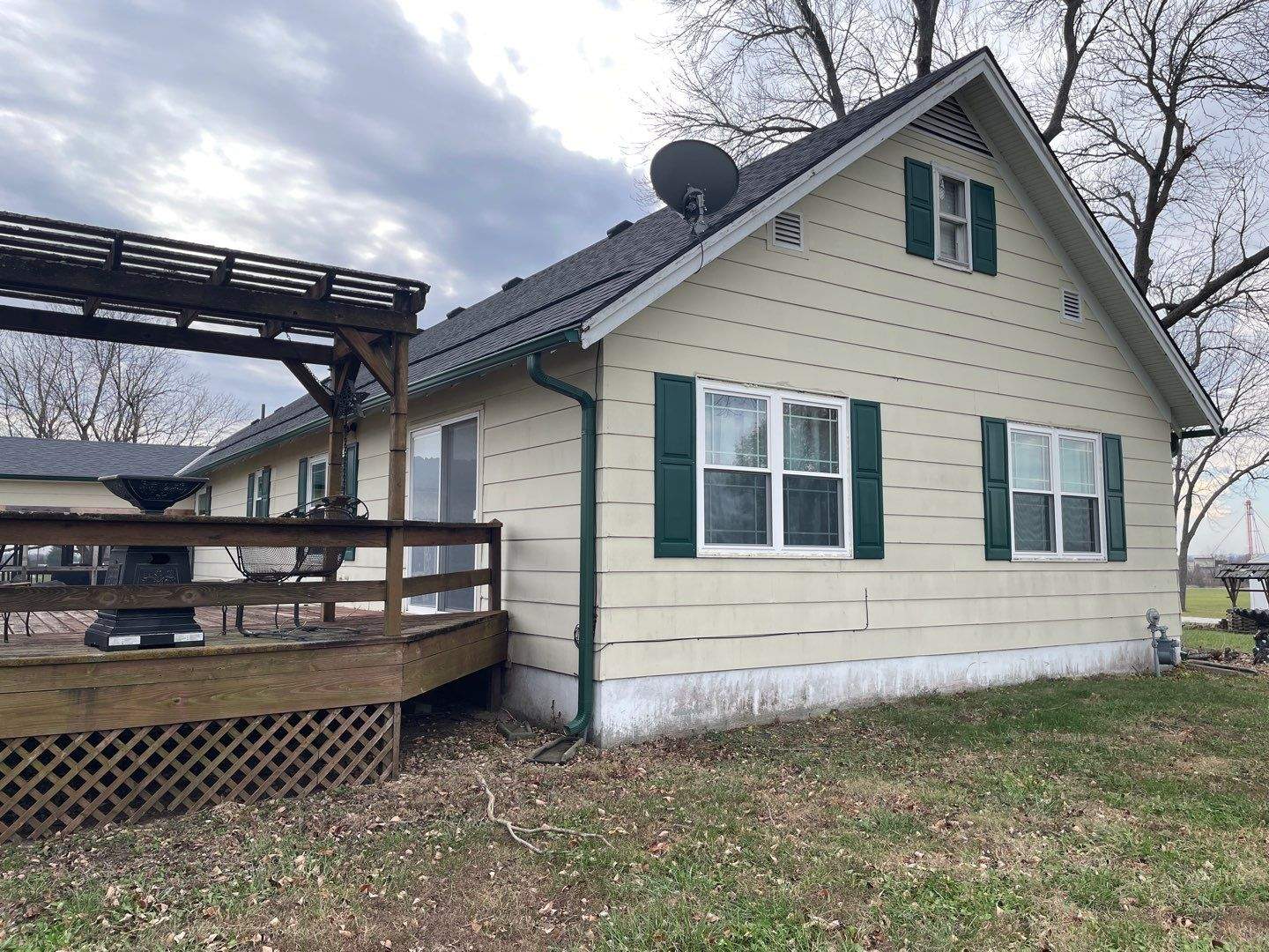 Siding Installation using Craneboard D7 by EEC Windows, Siding & Roofing