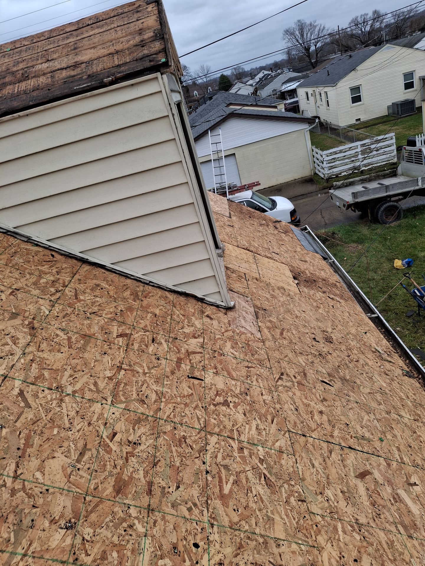 Residential Roofing Installation using GAF Timberline HDZ Fox Hollow Grey by Rainstoppers Roofing