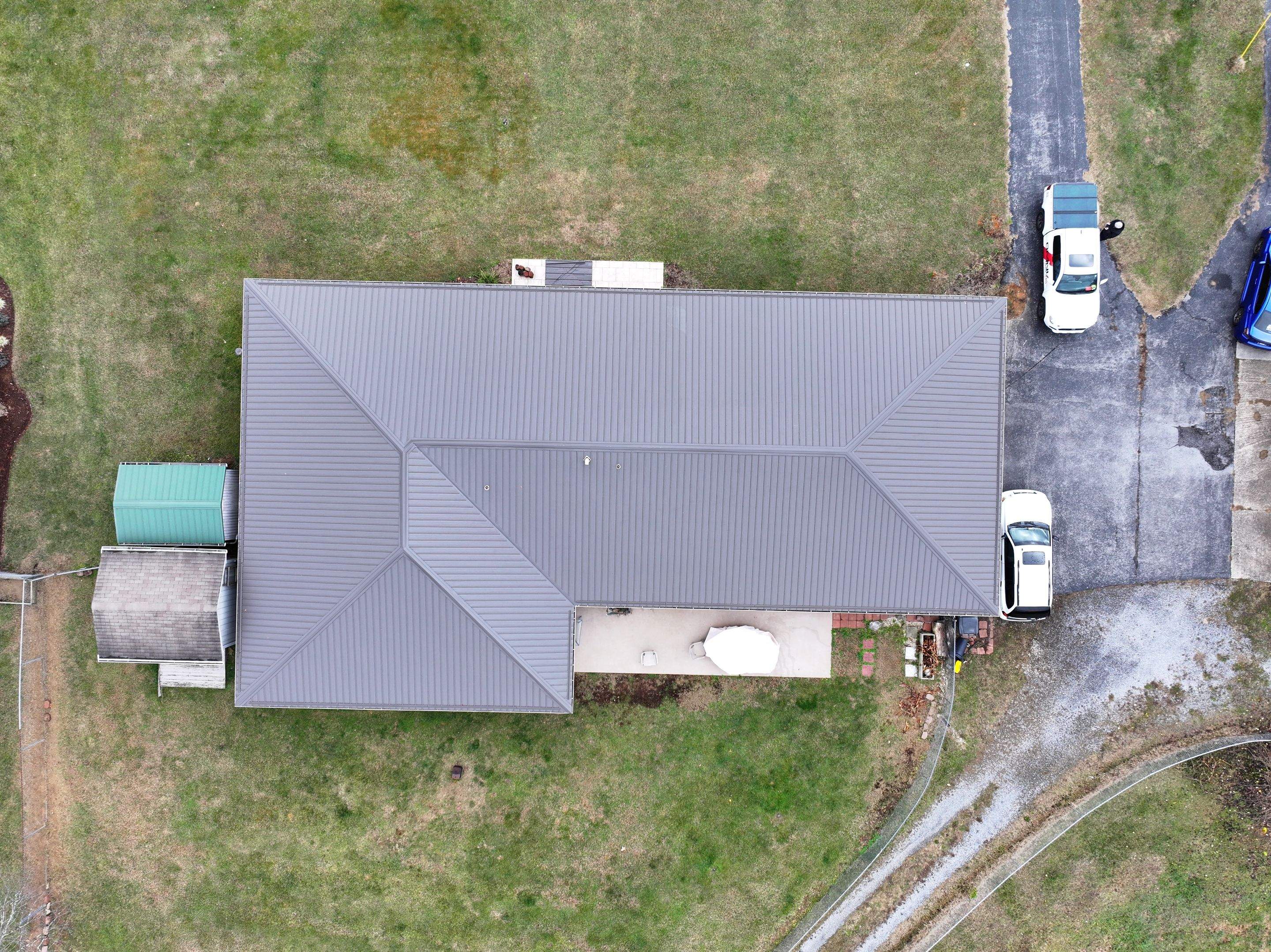 Donnely Residence by Omnia Roofing