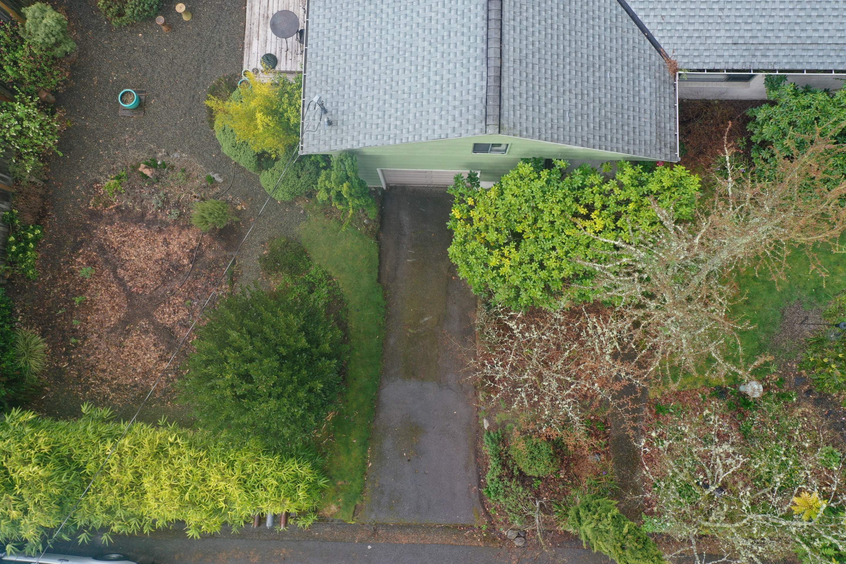 Pavers Driveway & Walkway with Concrete Lip | Seattle  by Jireh Asphalt & Concrete Inc 