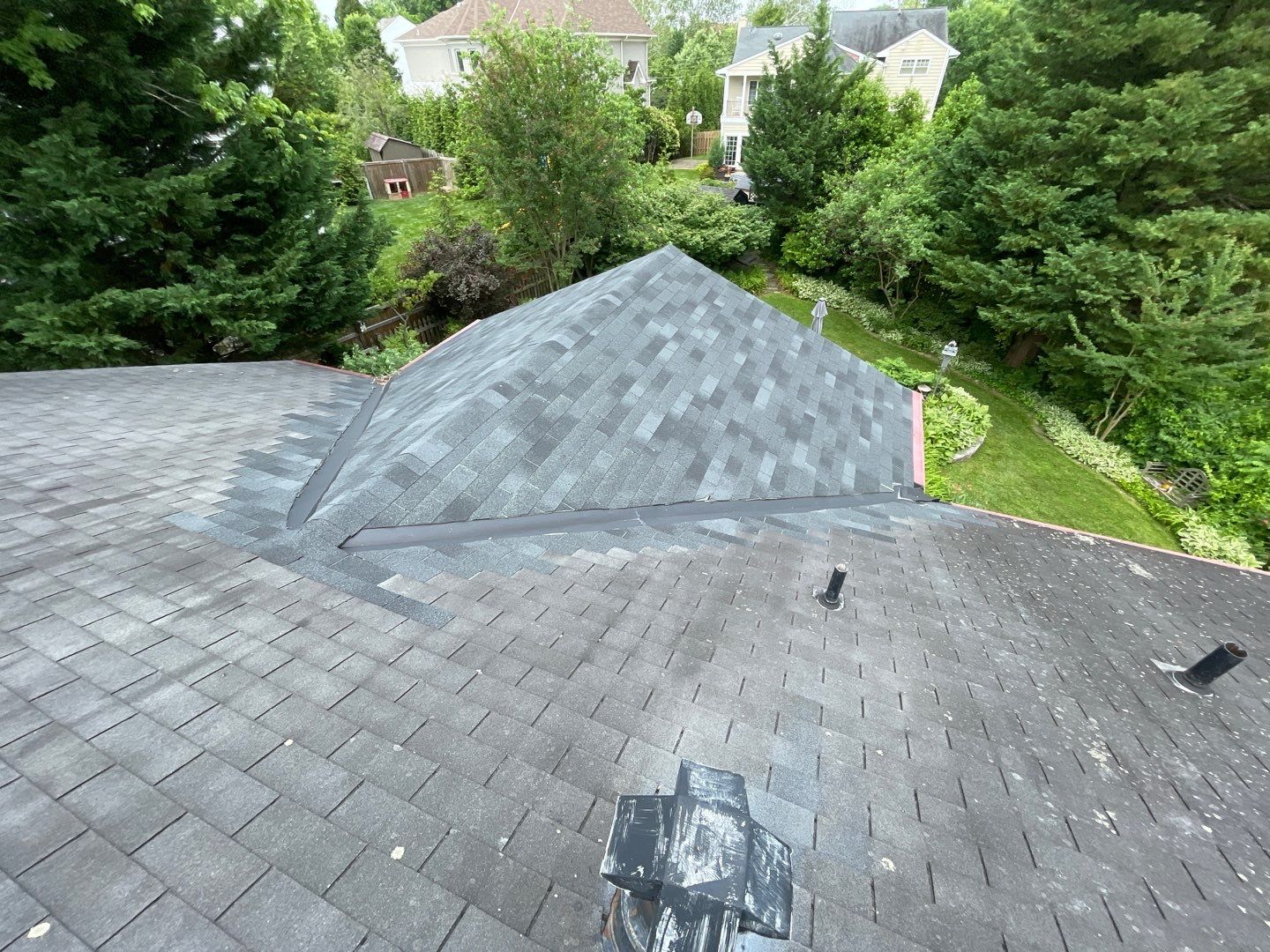 McLean: CertainTeed Landmark Designer Shingles in Charcoal Black by RM Banning, Inc.