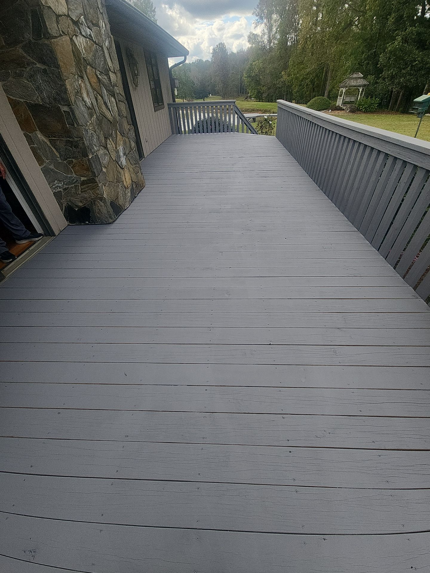 Wood Dock using Wood Stain by DuraSeal