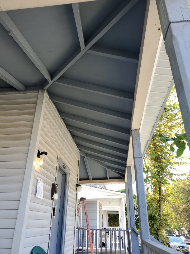 Residential Roofing Installation using Owens Corning® Oakridge Estate Gray by Indigo State Roofing