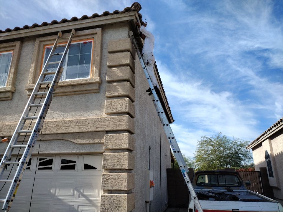 Exterior Painting using Dunn-Edwards EVERSHIELD®  by Crash of Rhinos Painting & Garage Floors