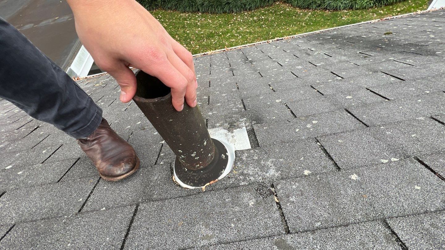 Arlington: CertainTeed Landmark Designer Shingles in Cobblestone Gray by RM Banning, Inc.