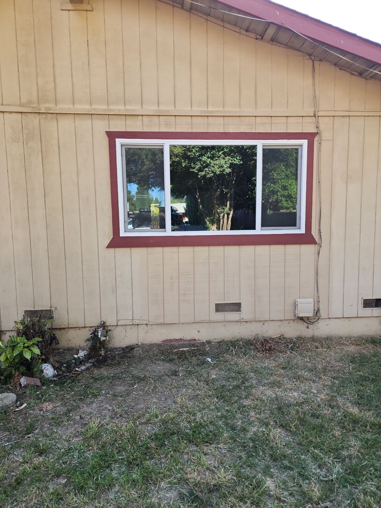 Front Window Dry Rot Repair and Siding Restoration by McCray's Handyman, Inc.