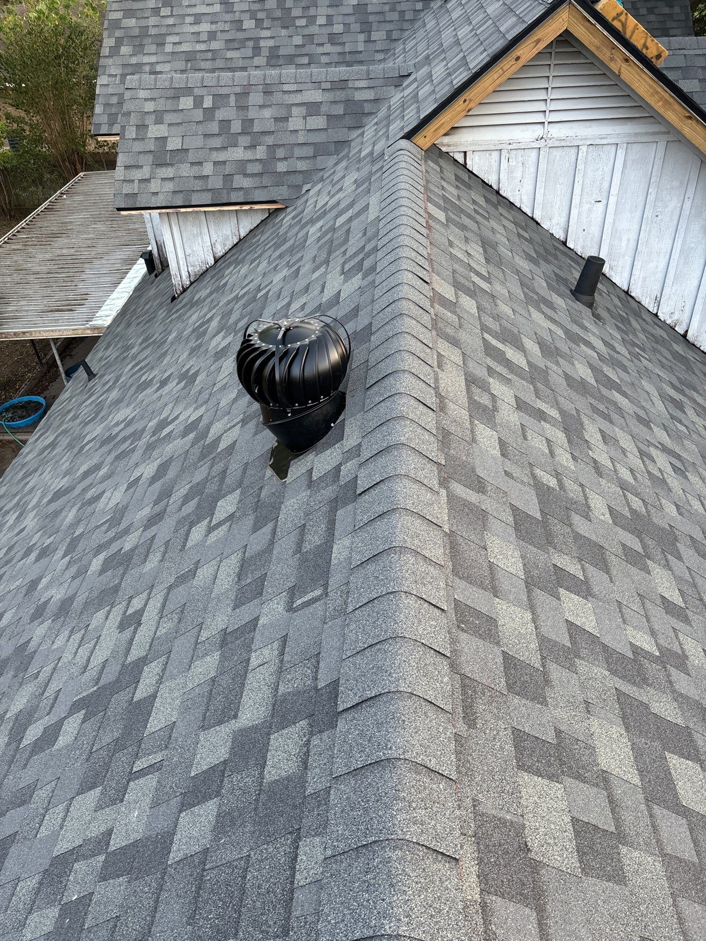 Residential Roofing Installation using Owen's Corning Duration (Lifetime) Shingles by Roof Repair Company