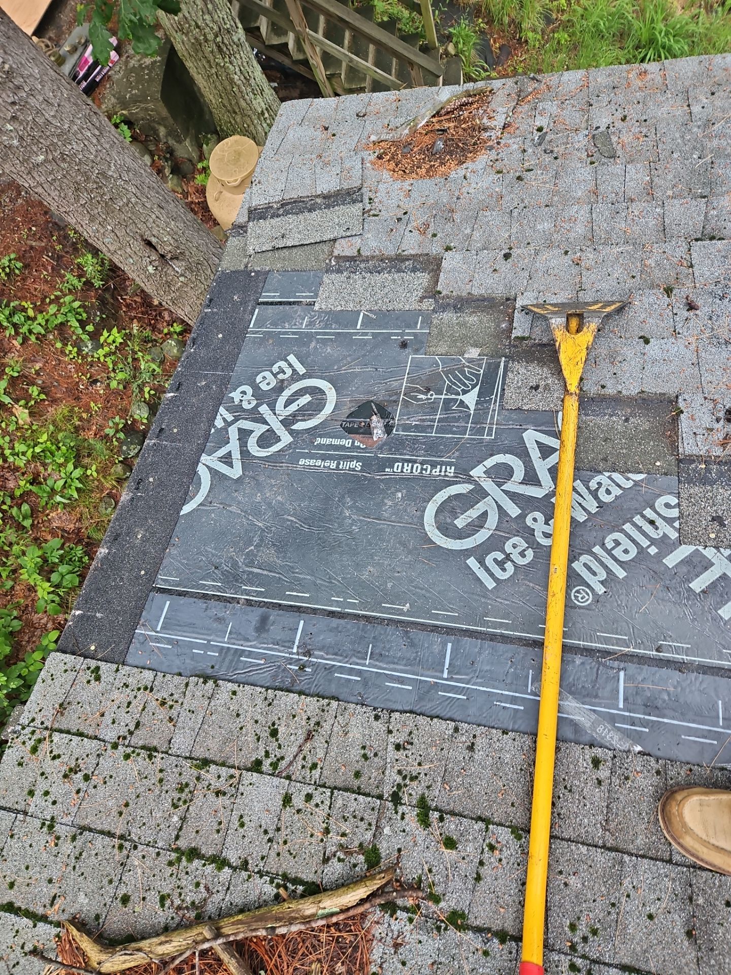 Leak Repair & Roof Wash – Groton, MA by Mighty Dog Roofing of Greater Middlesex County