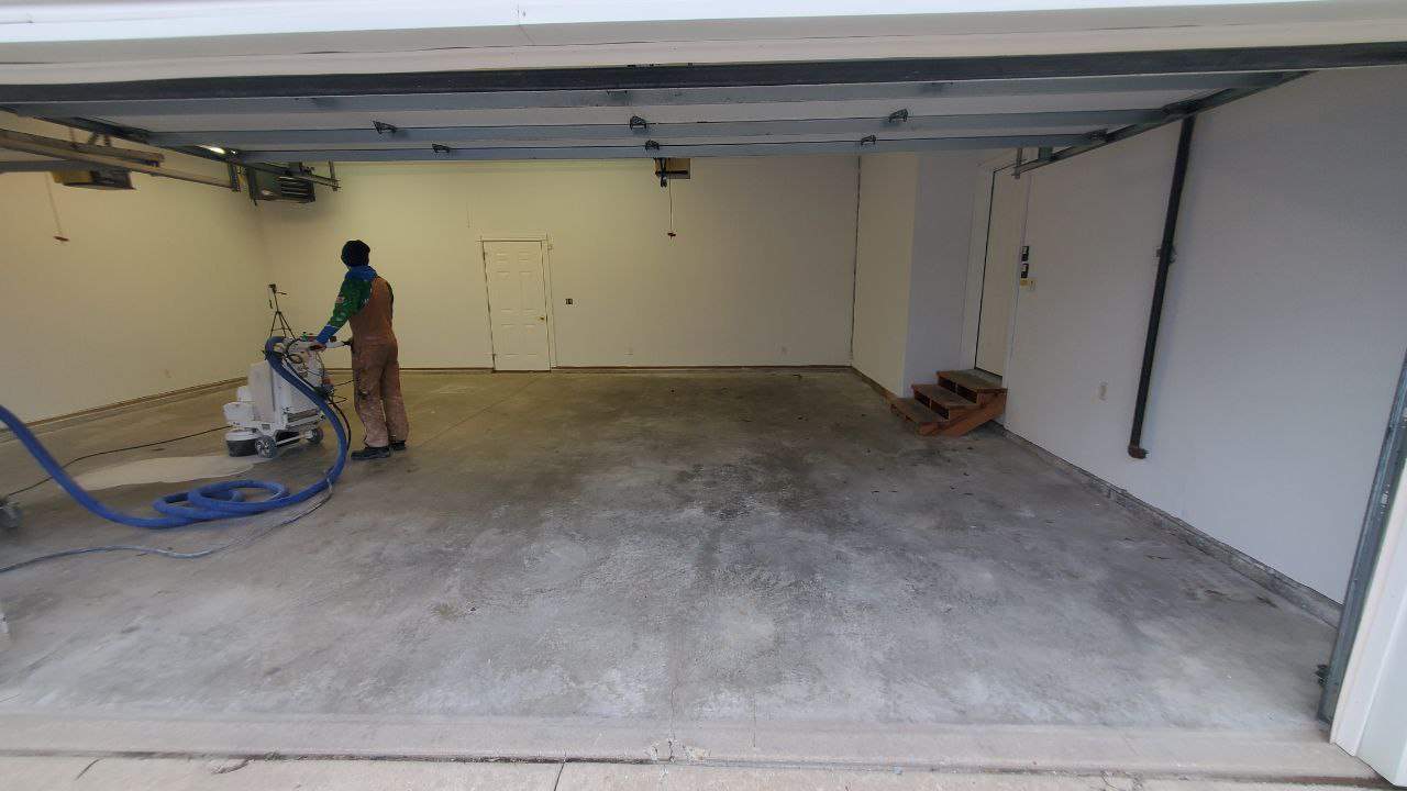 Shoreline Garage, Front Porch, & Back Porch Maroa by Loud Bros