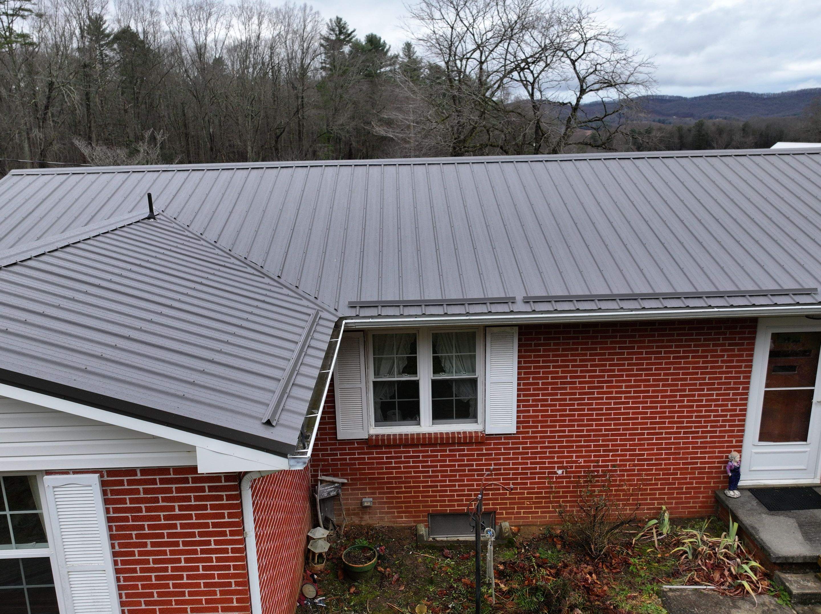 Schofield Residence by Omnia Roofing