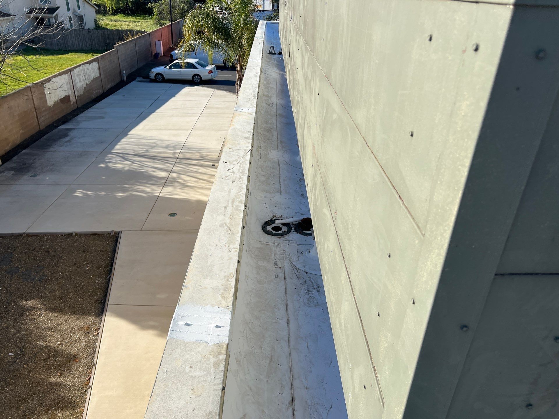 TPO single-ply roofing system using GAF Everguard 60 mil by Straight Edge Roofing Inc