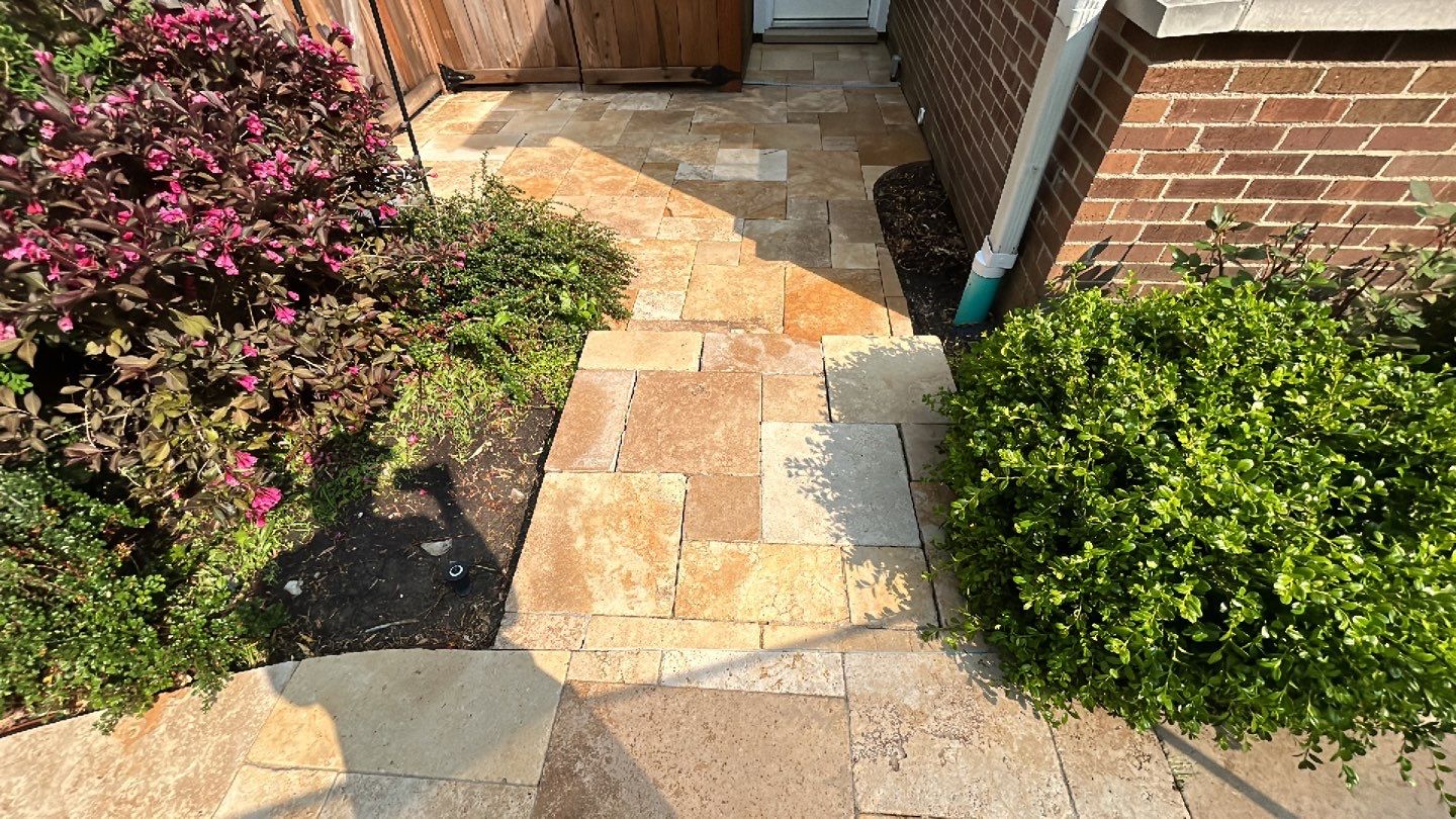 Lake Forest, IL by Northern Power Washing LLC.