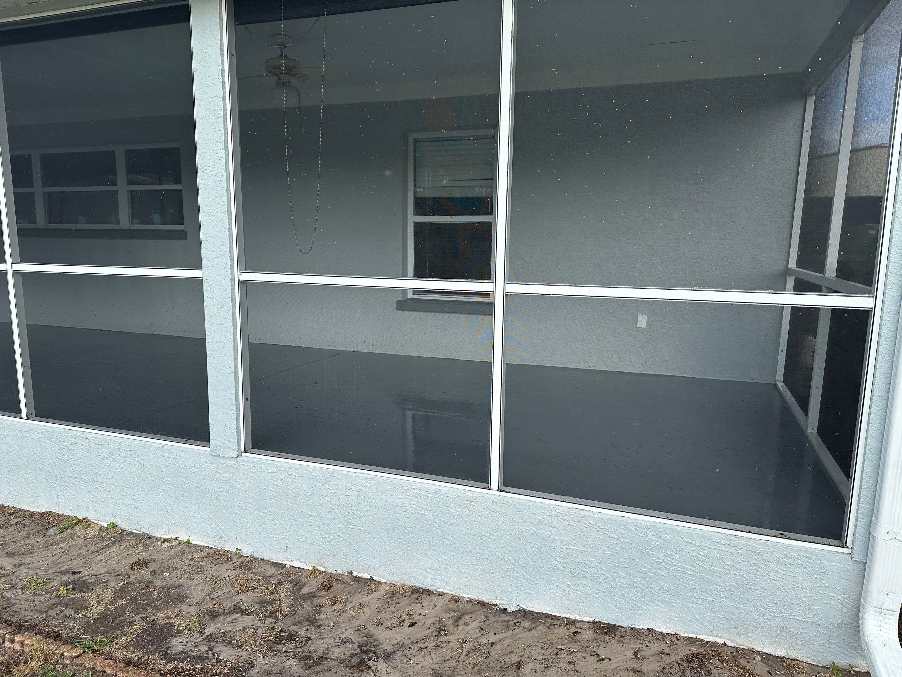 Vinyl Horse Fence & Concrete Pier Cleaning at Lesley Cox Equestrian, Parrish, FL | Sunshine AquaWash by Sunshine AquaWash