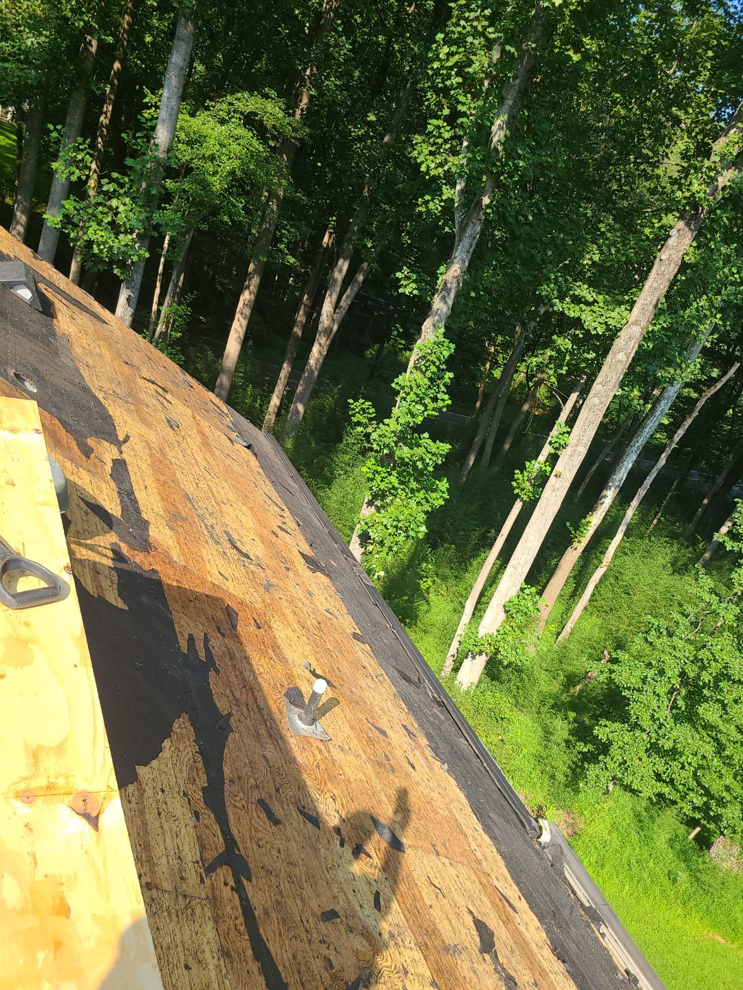 Oakton: Residential Roof Replacement with CertainTeed Landmark Designer Shingles in Pewter by RM Banning, Inc.