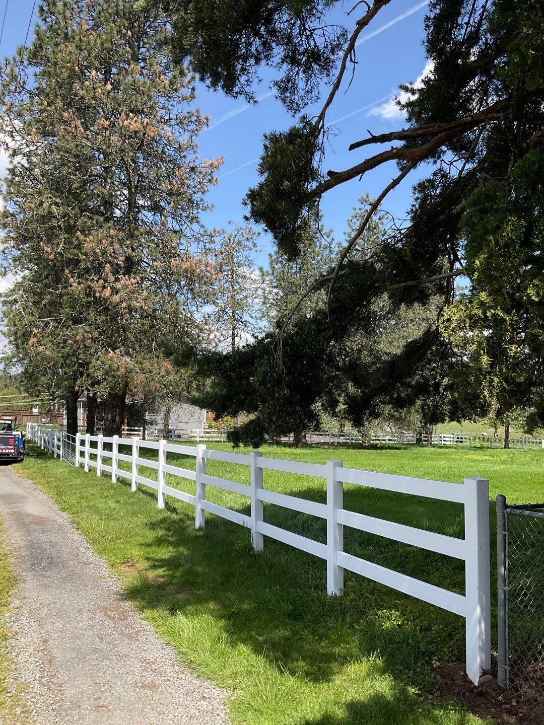 Vinyl Fence Wash using Surfactant by Willamette Outdoor Wash LLC