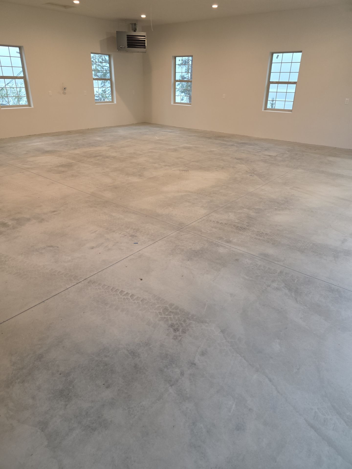 Pebble Beach Polyaspartic Garage Floor Coating in Liberty Lake by Croc Coatings, LLC